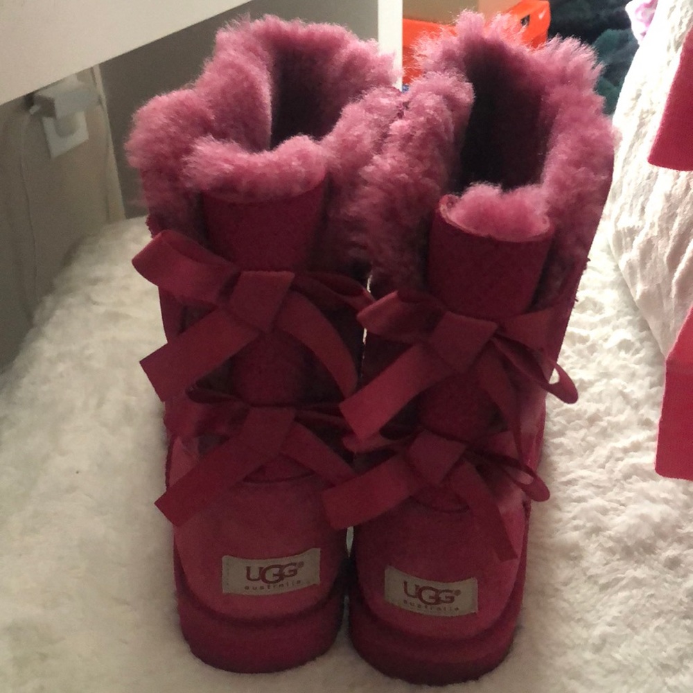 Pink Bow Uggs